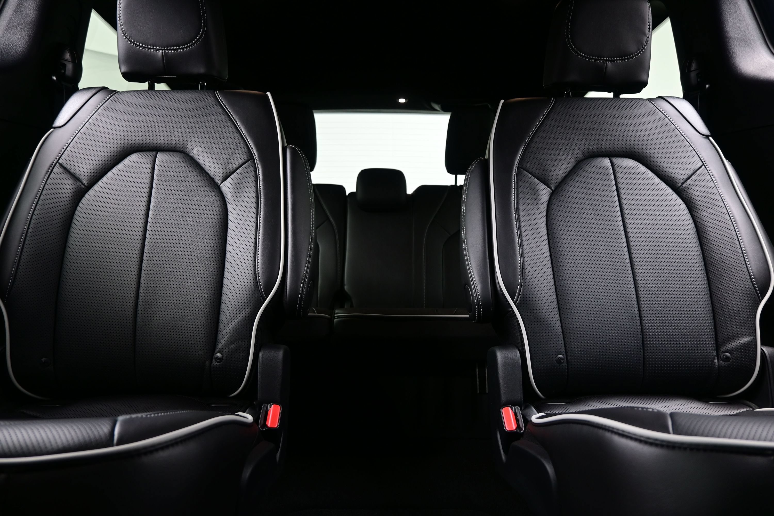 New 2027 Chrysler Pacifica Limited AWD/4WD image 13