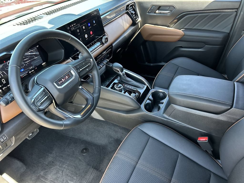 Used 2026 GMC Canyon AT4 w/ Nightfall Essentials Package AWD/4WD image 10