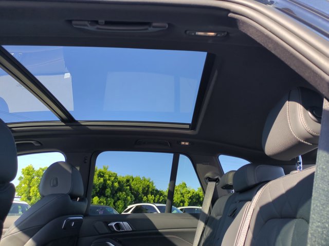 Certified 2026 BMW X5 xDrive40i w/ M Sport Package image 20