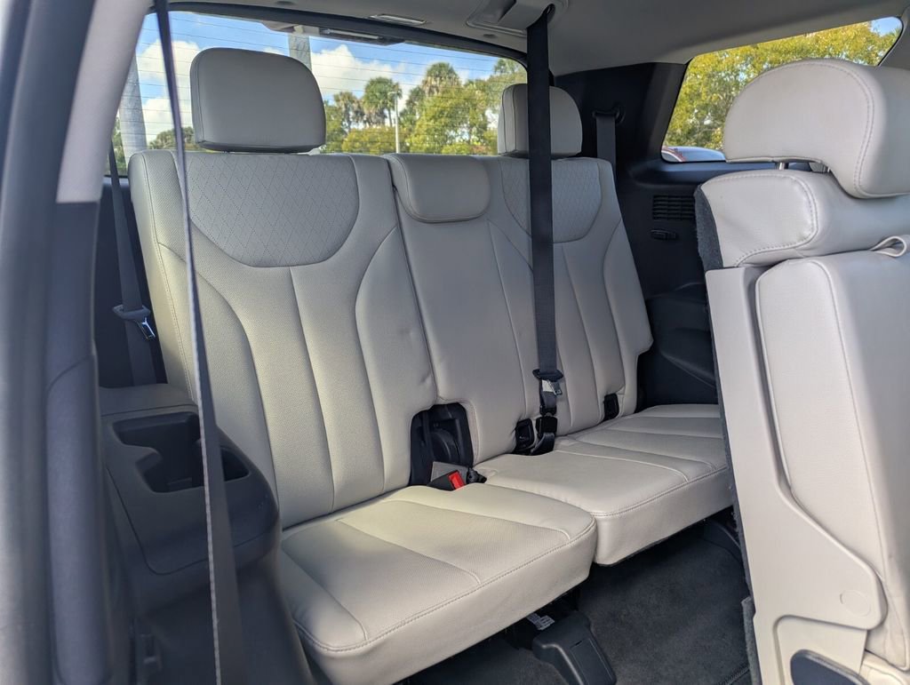 Used 2022 Hyundai Palisade SEL w/ 8P Bench Seat Package image 15