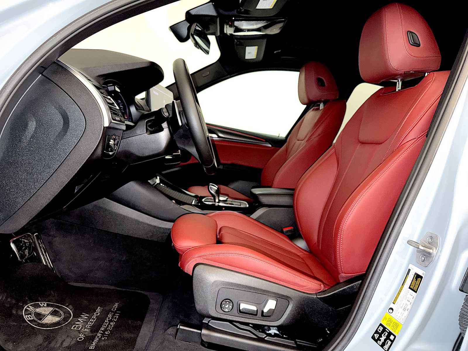 Certified 2024 BMW X3 xDrive30i w/ Premium Package image 9