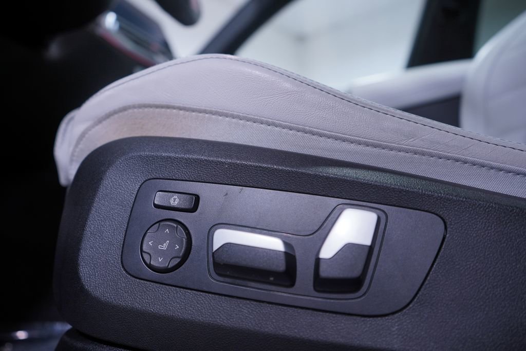 Used 2023 BMW X5 sDrive40i w/ Parking Assistance Package image 18