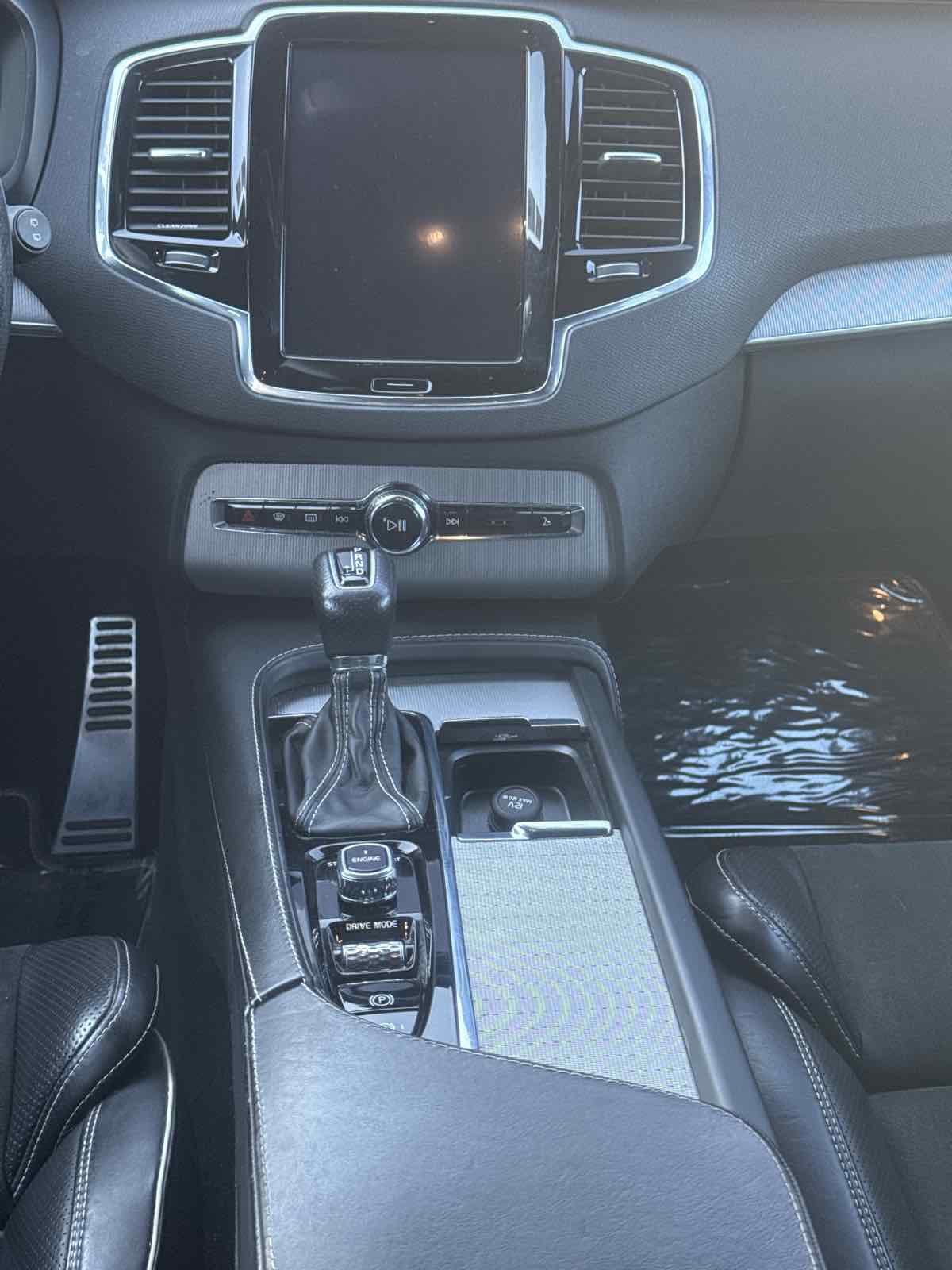 Used 2016 Volvo XC90 T6 R-Design w/ Protection Package Plus image 16