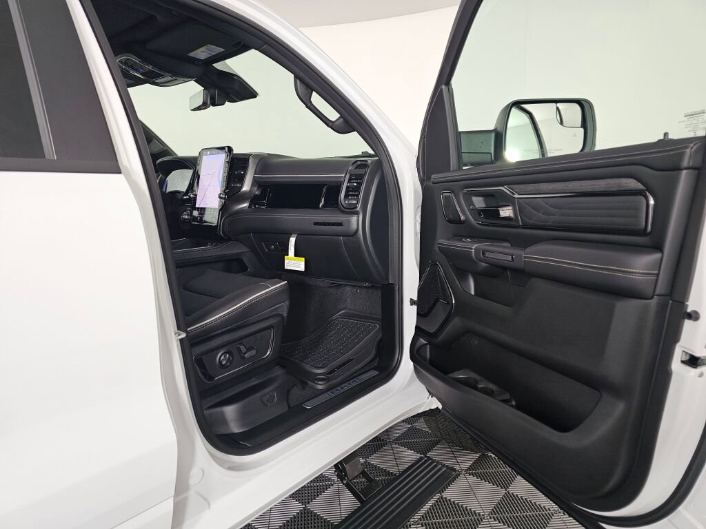 New 2026 RAM 1500 Limited image 40