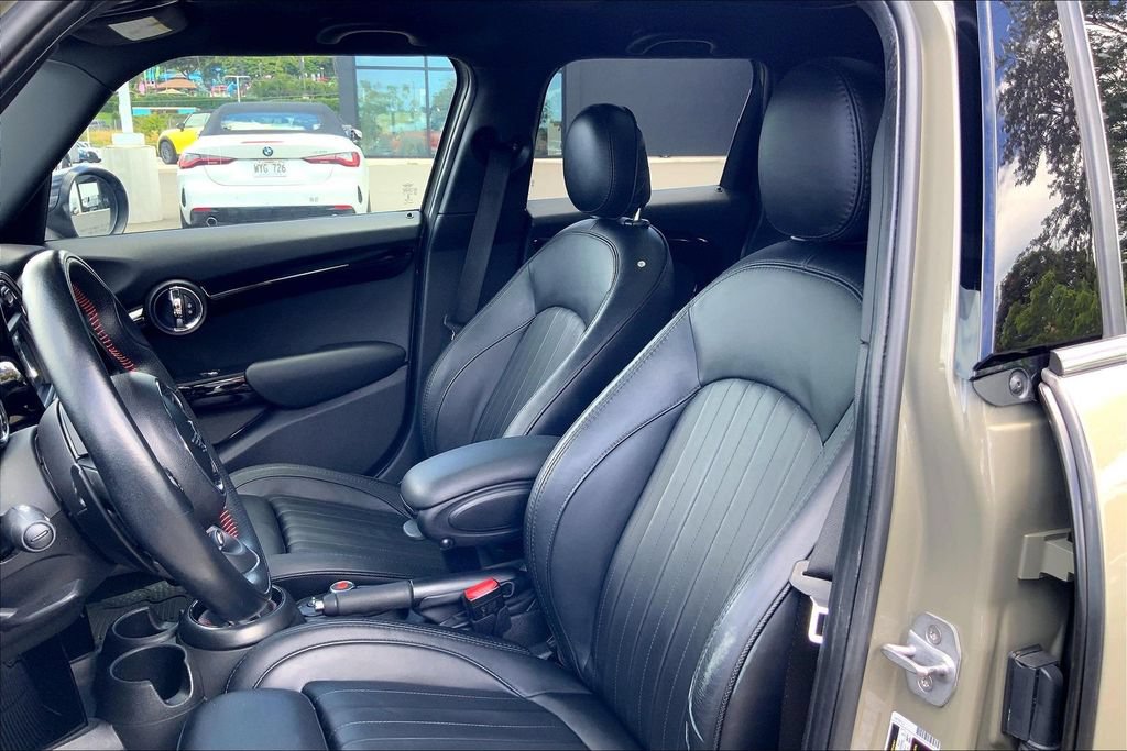 Used 2019 MINI Cooper S w/ Signature Upholstery Package FWD image 24