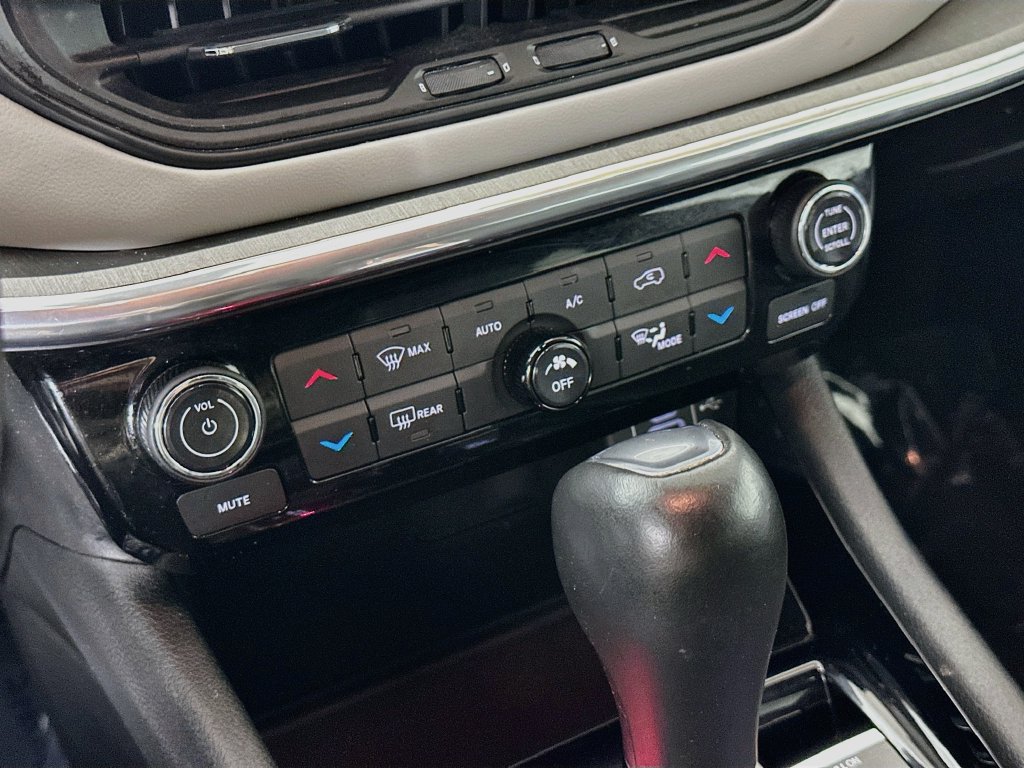 Certified 2023 Jeep Compass Limited AWD/4WD image 24