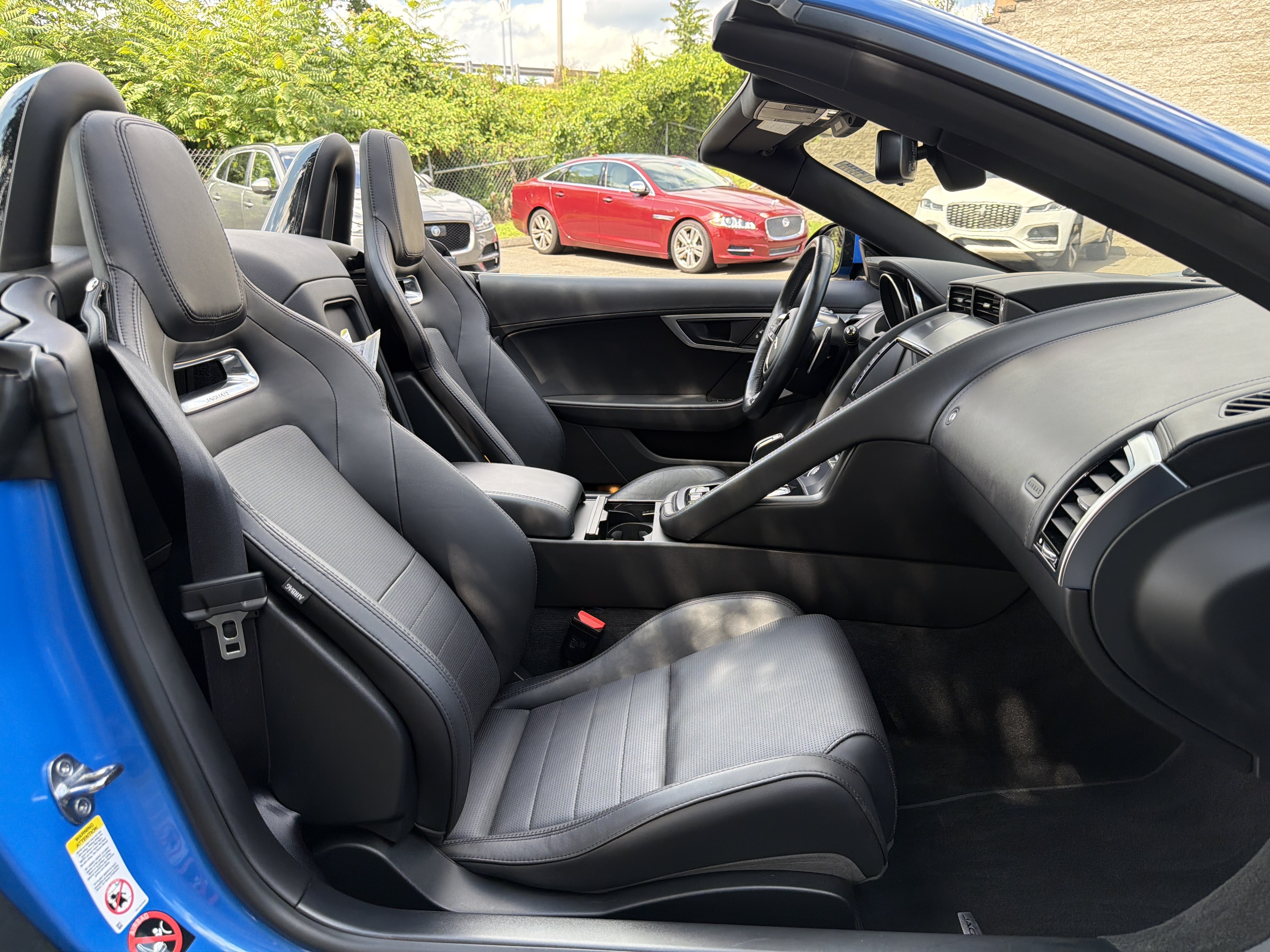 Used 2018 Jaguar F-TYPE R-Dynamic AWD/4WD image 23