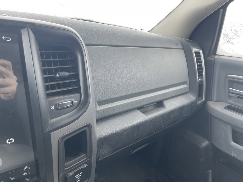 Used 2015 RAM 1500 Outdoorsman image 14