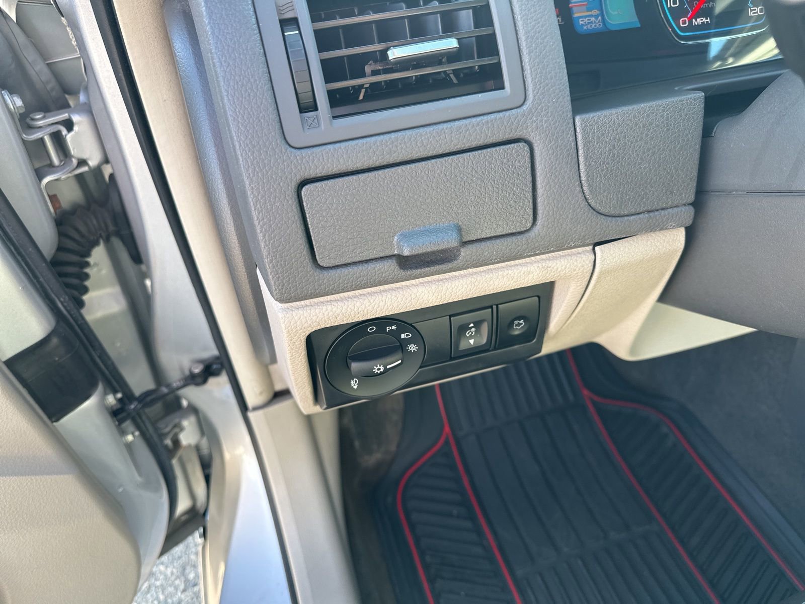 Used 2010 Mercury Milan Hybrid image 12