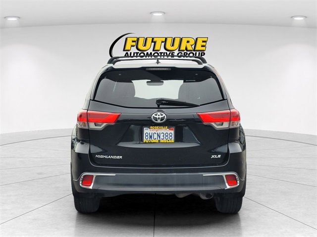 Used 2019 Toyota Highlander XLE image 8