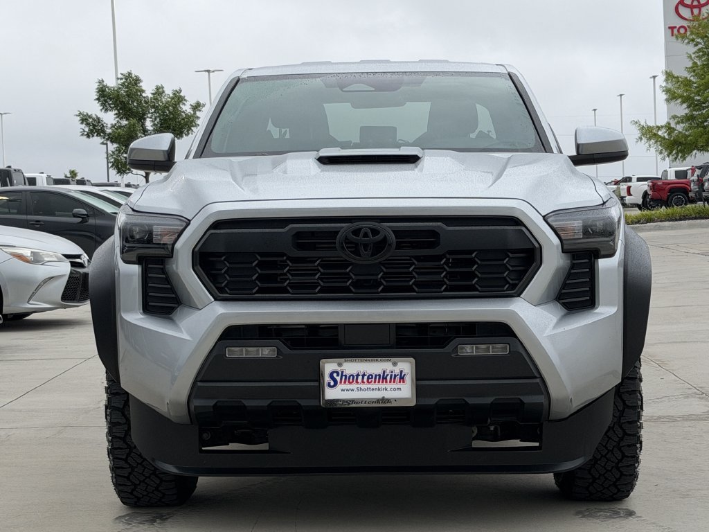 Used 2025 Toyota Tacoma TRD Sport AWD/4WD image 7