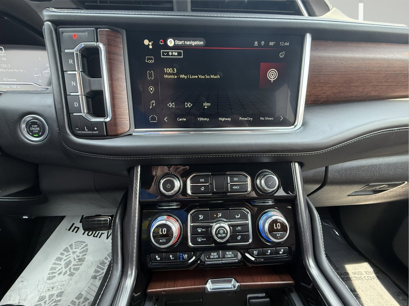 Certified 2024 GMC Yukon Denali Ultimate image 18