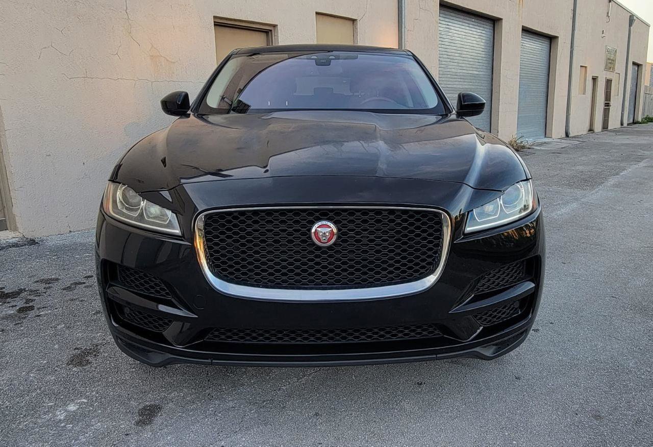 Used 2018 Jaguar F-PACE Premium AWD/4WD image 5