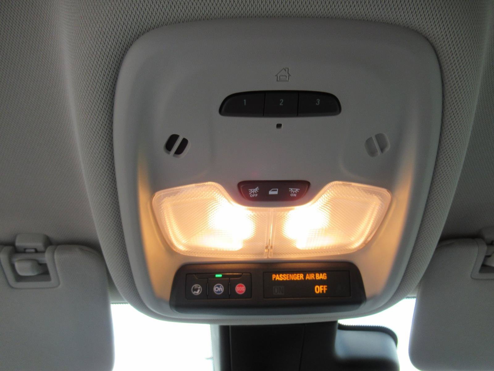 Used 2022 Buick Encore GX Essence FWD image 27