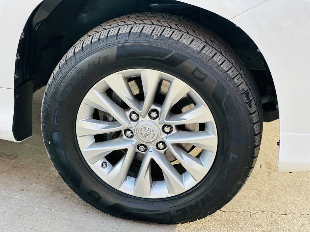 Used 2015 Lexus GX 460 w/ Premium Package image 4