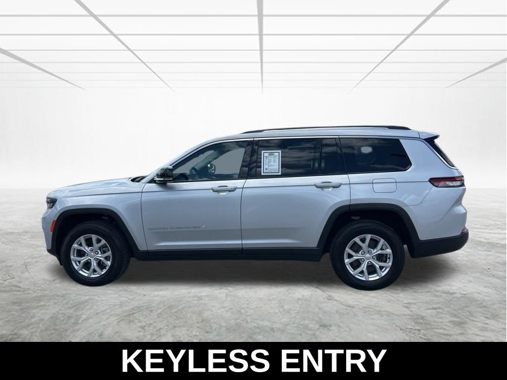 Used 2024 Jeep Grand Cherokee L Limited RWD image 8