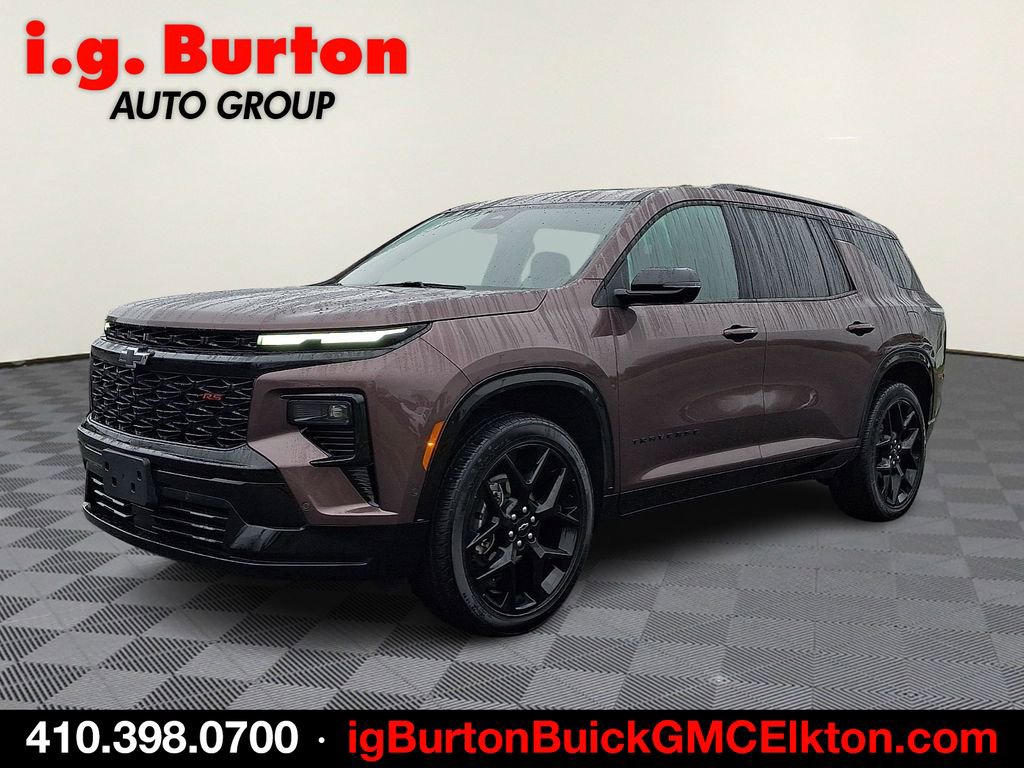 Used 2024 Chevrolet Traverse RS image 3