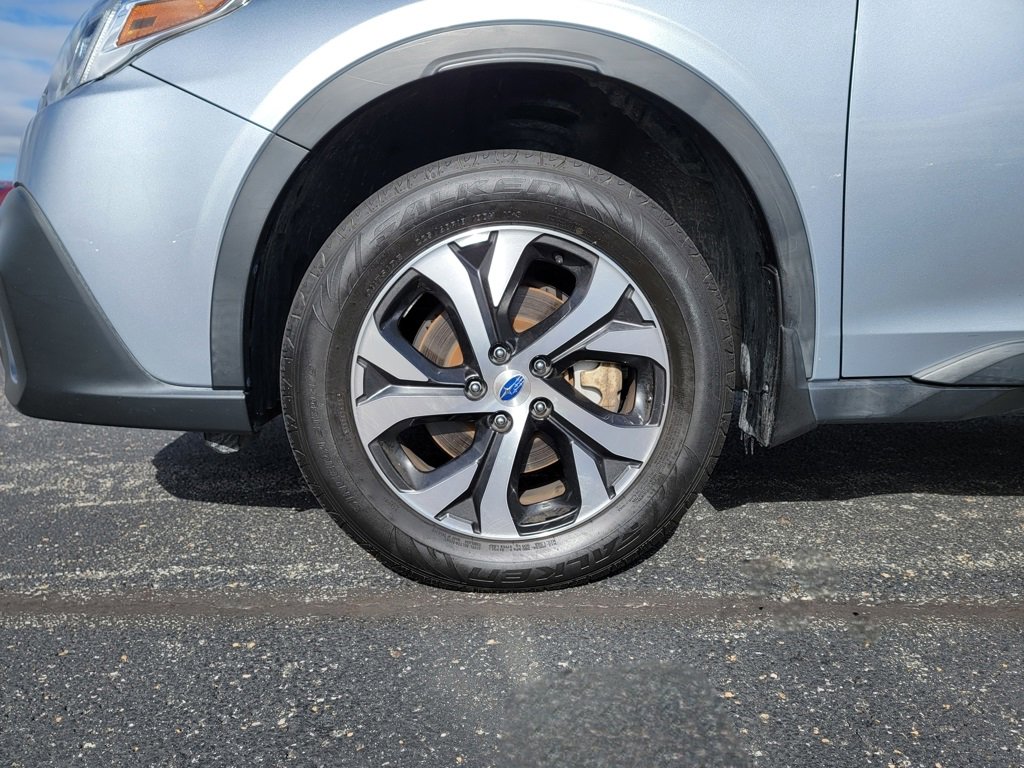 Used 2020 Subaru Outback Limited image 25