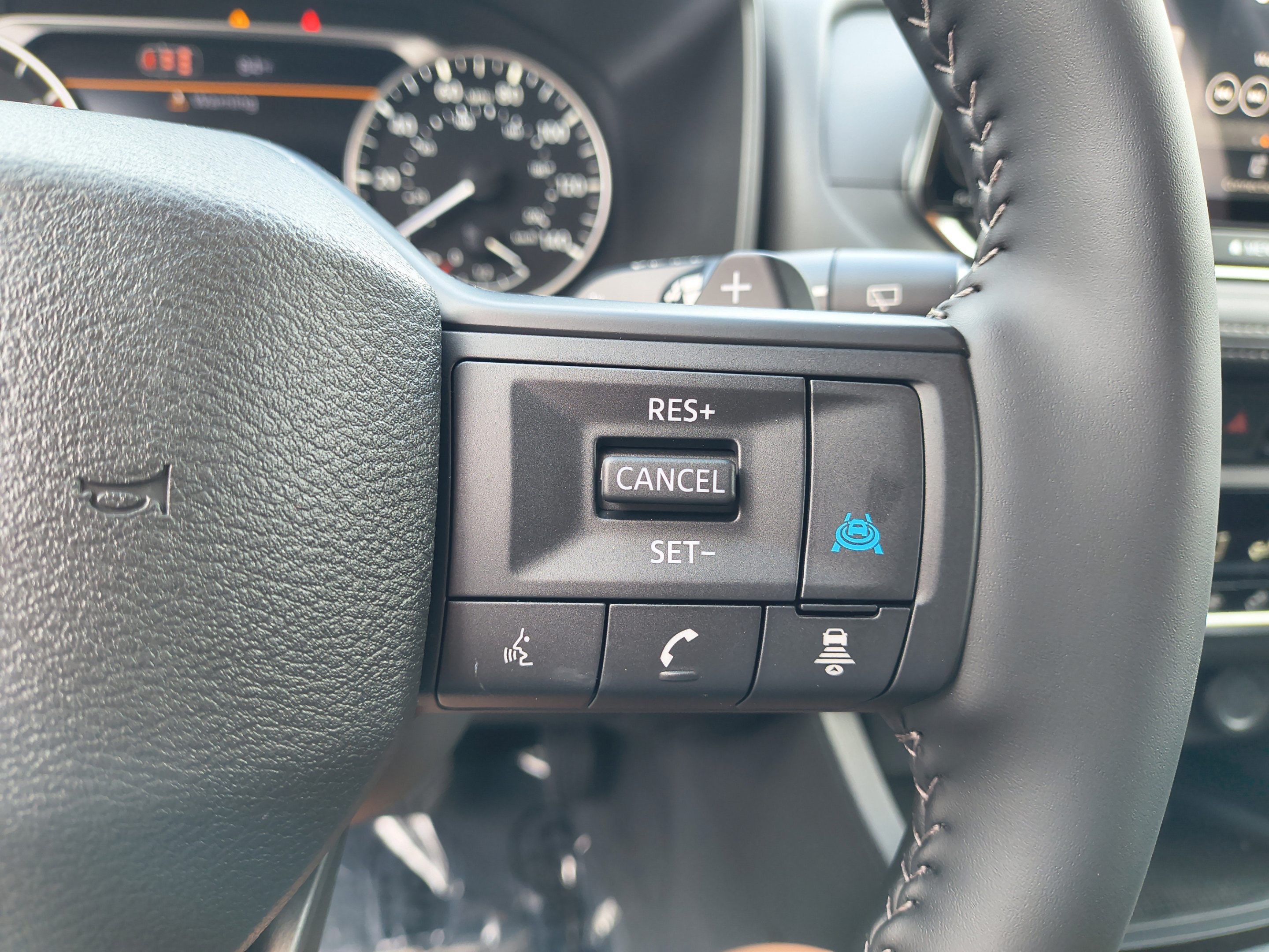 New 2026 Nissan Rogue SV FWD image 31