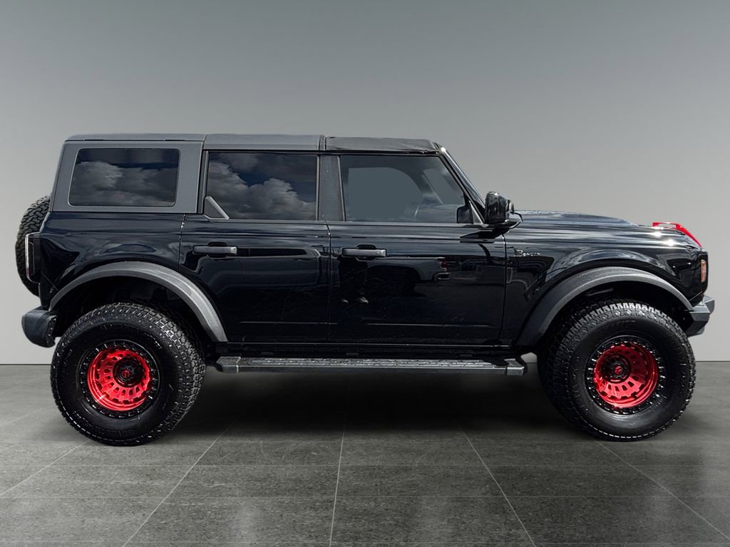 Used 2022 Ford Bronco Wildtrak image 9