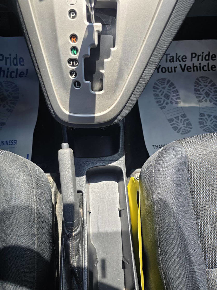 Used 2010 Toyota Matrix FWD image 18