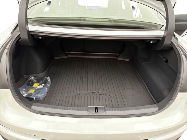 New 2026 Toyota Crown Platinum image 12