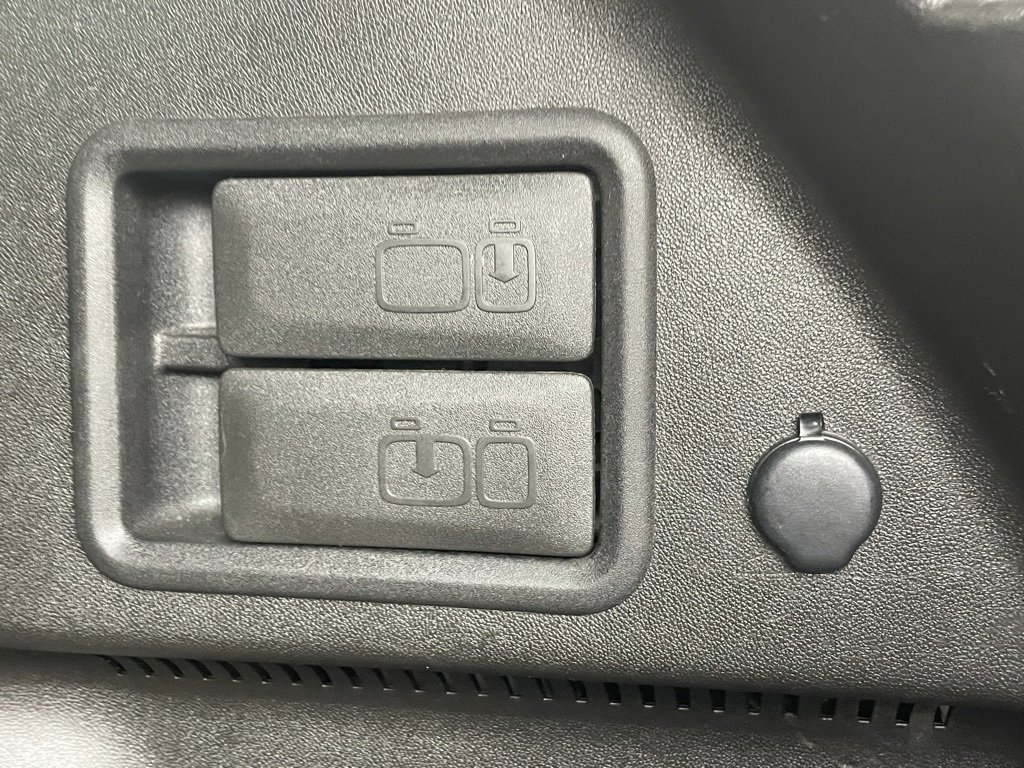 Certified 2018 Chevrolet Equinox LT image 19