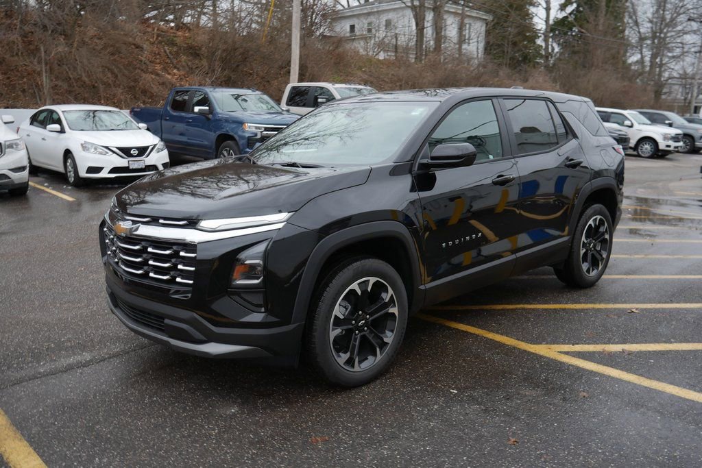 New 2026 Chevrolet Equinox LT w/ Convenience Package II FWD image 4