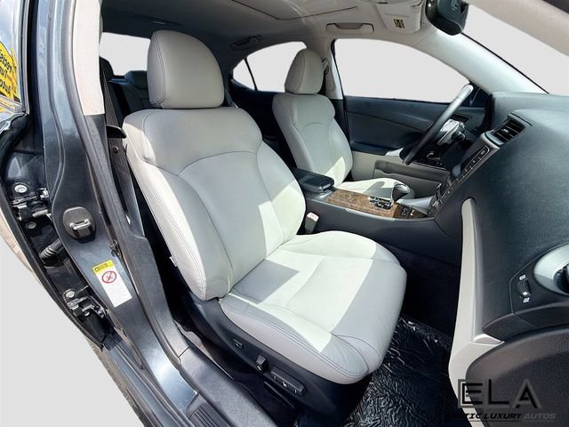 Used 2011 Lexus IS 350 w/ Premium Pkg Value Edition RWD image 31