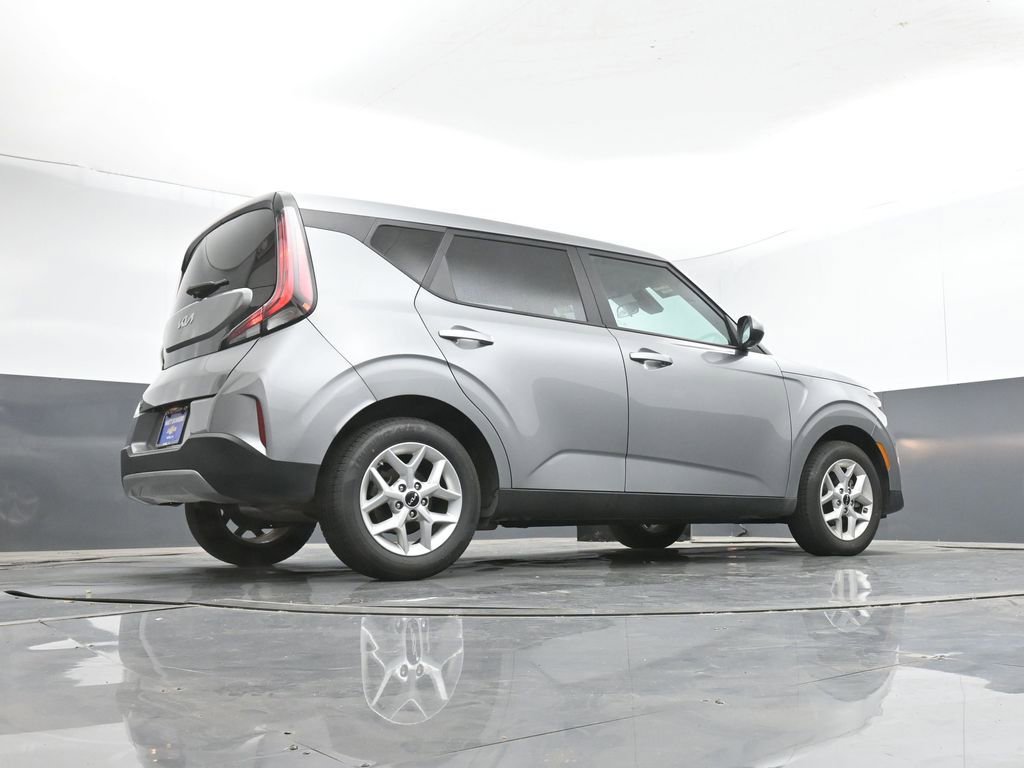 Used 2025 Kia Soul LX w/ LX Technology Package image 39