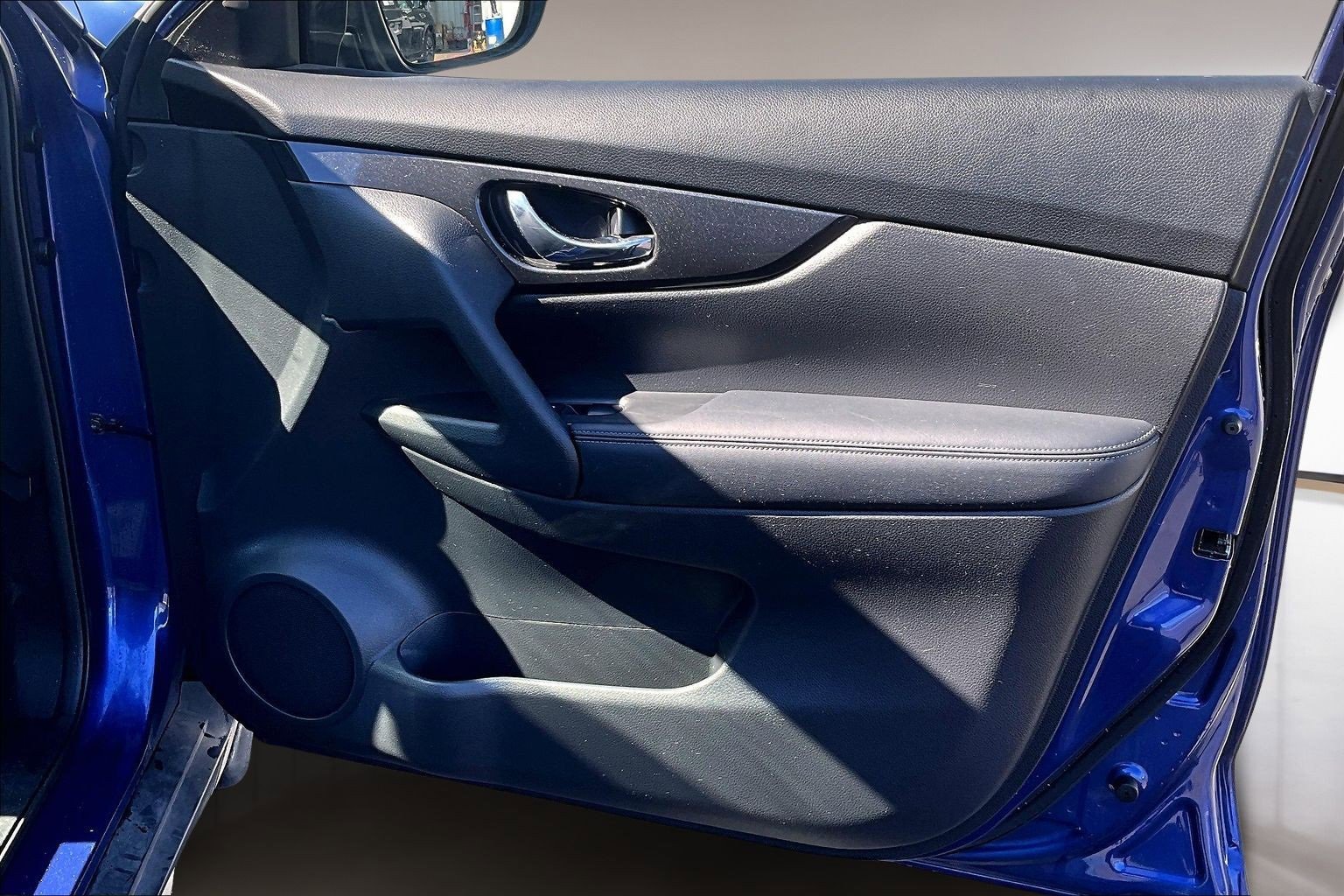 Used 2020 Nissan Rogue S w/ Special Edition Package image 28