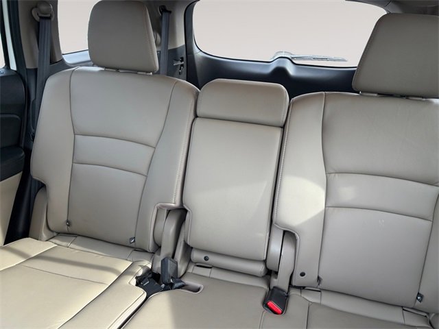 Used 2019 Honda Pilot Touring image 13
