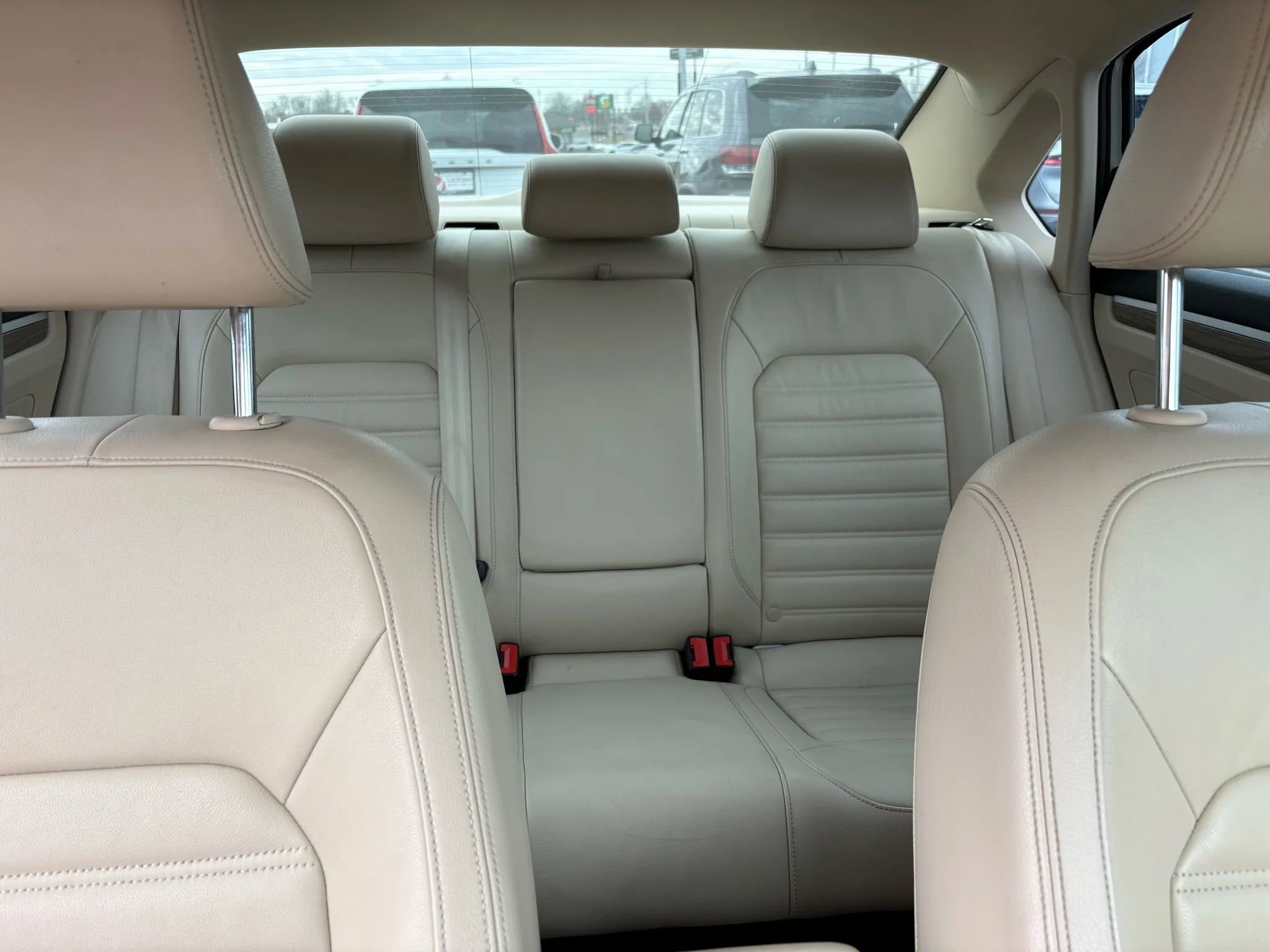 Used 2017 Volkswagen Passat 1.8T SEL Premium image 18