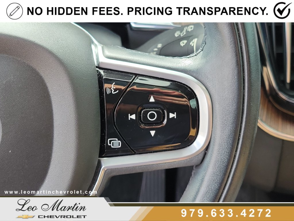 Used 2022 Volvo XC60 B5 Inscription w/ Advanced Package FWD image 24