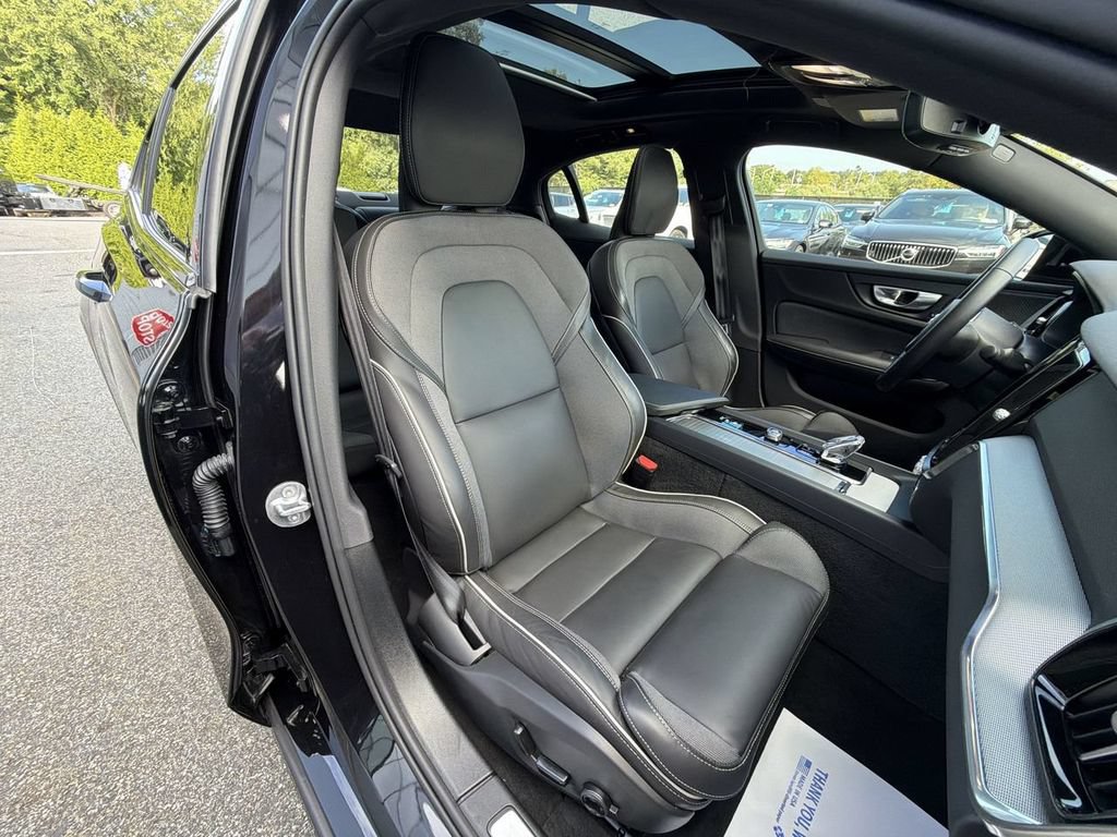 Certified 2024 Volvo S60 B5 Plus w/ Climate Package AWD/4WD image 25