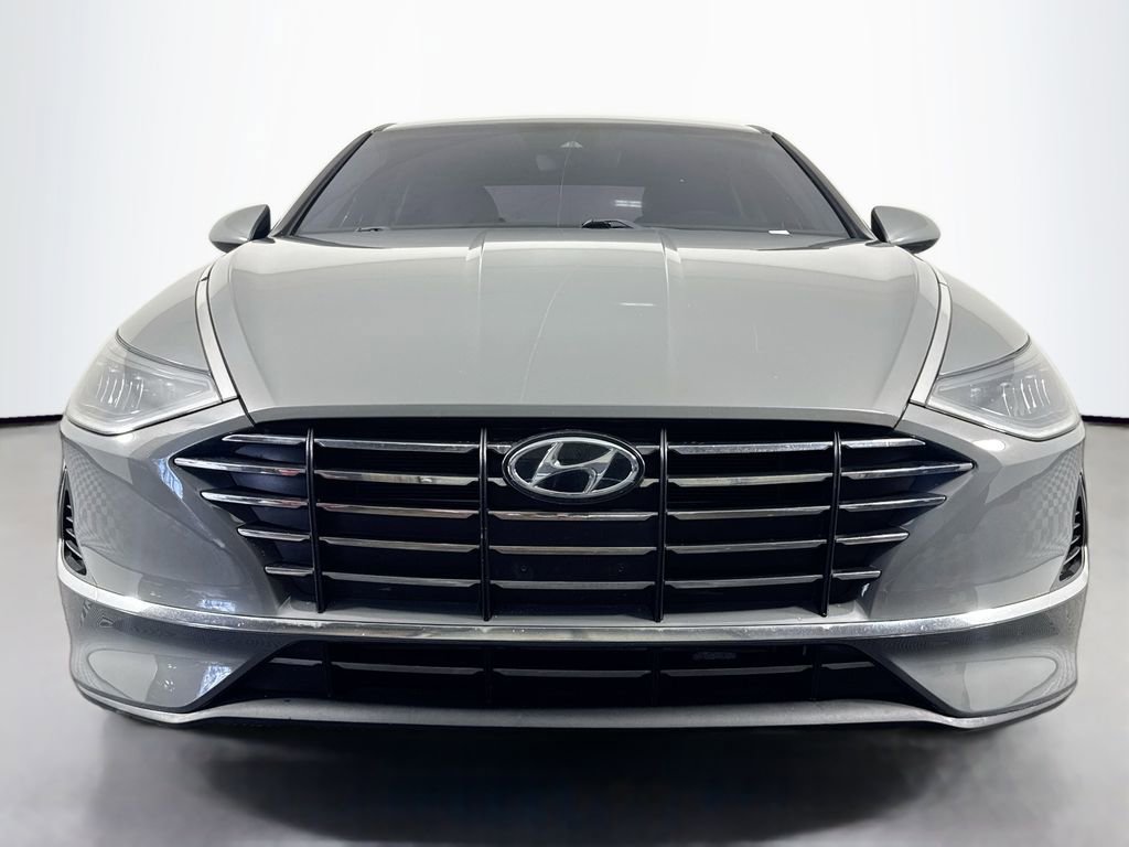 Used 2020 Hyundai Sonata SE FWD image 2