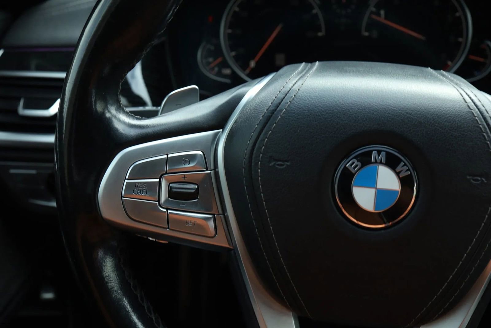 Used 2019 BMW 740i 740i Sedan 4D w/ M Sport Package image 23