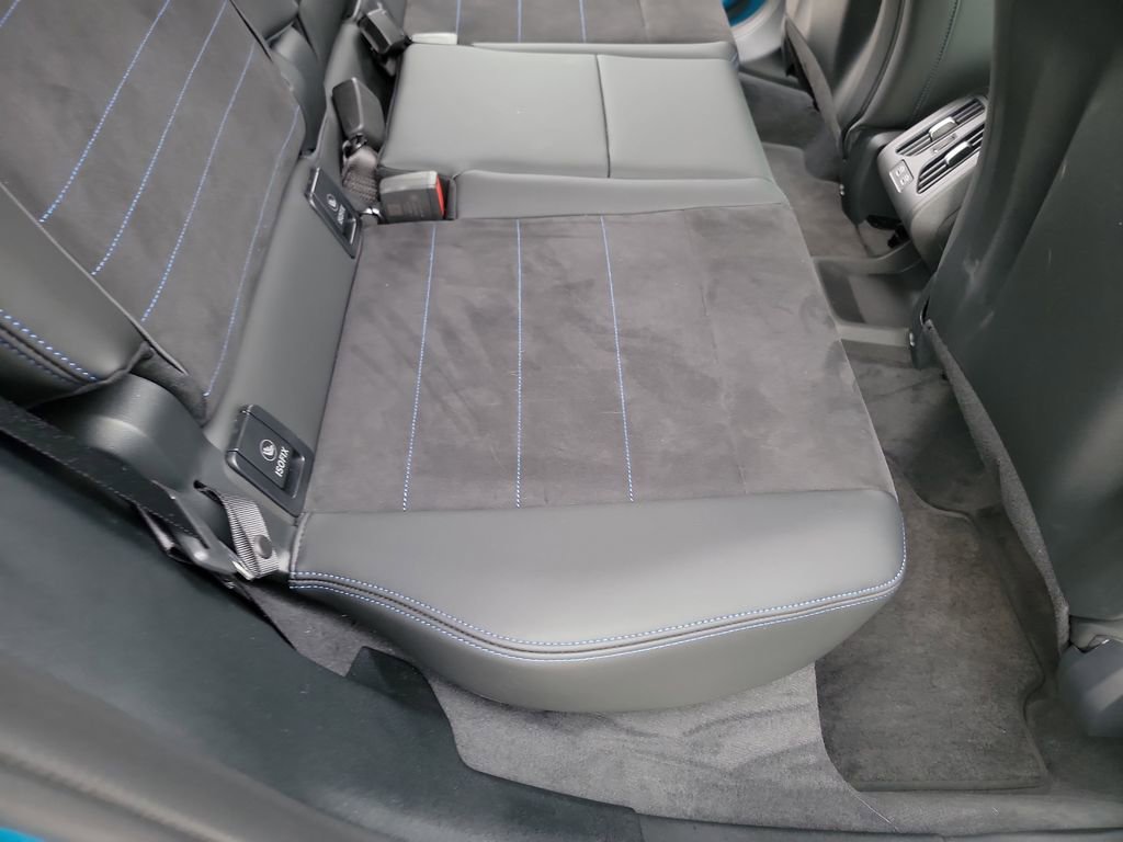 Certified 2025 BMW X1 xDrive28i w/ M Sport Package image 15