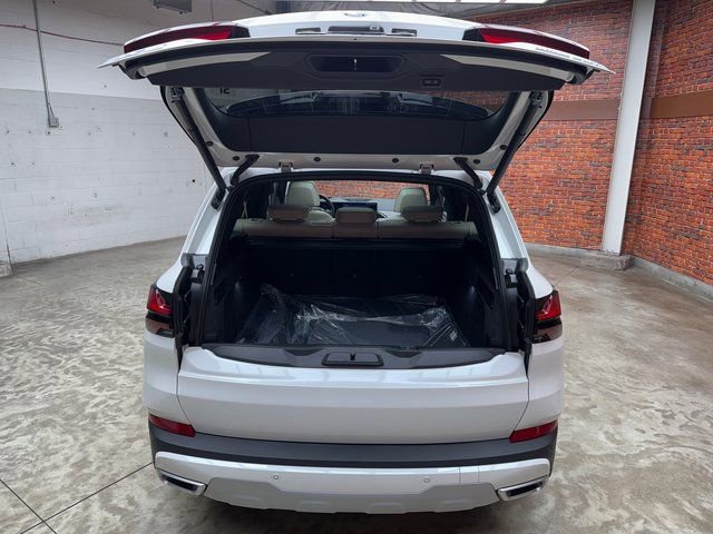 Used 2026 BMW X5 xDrive40i image 26