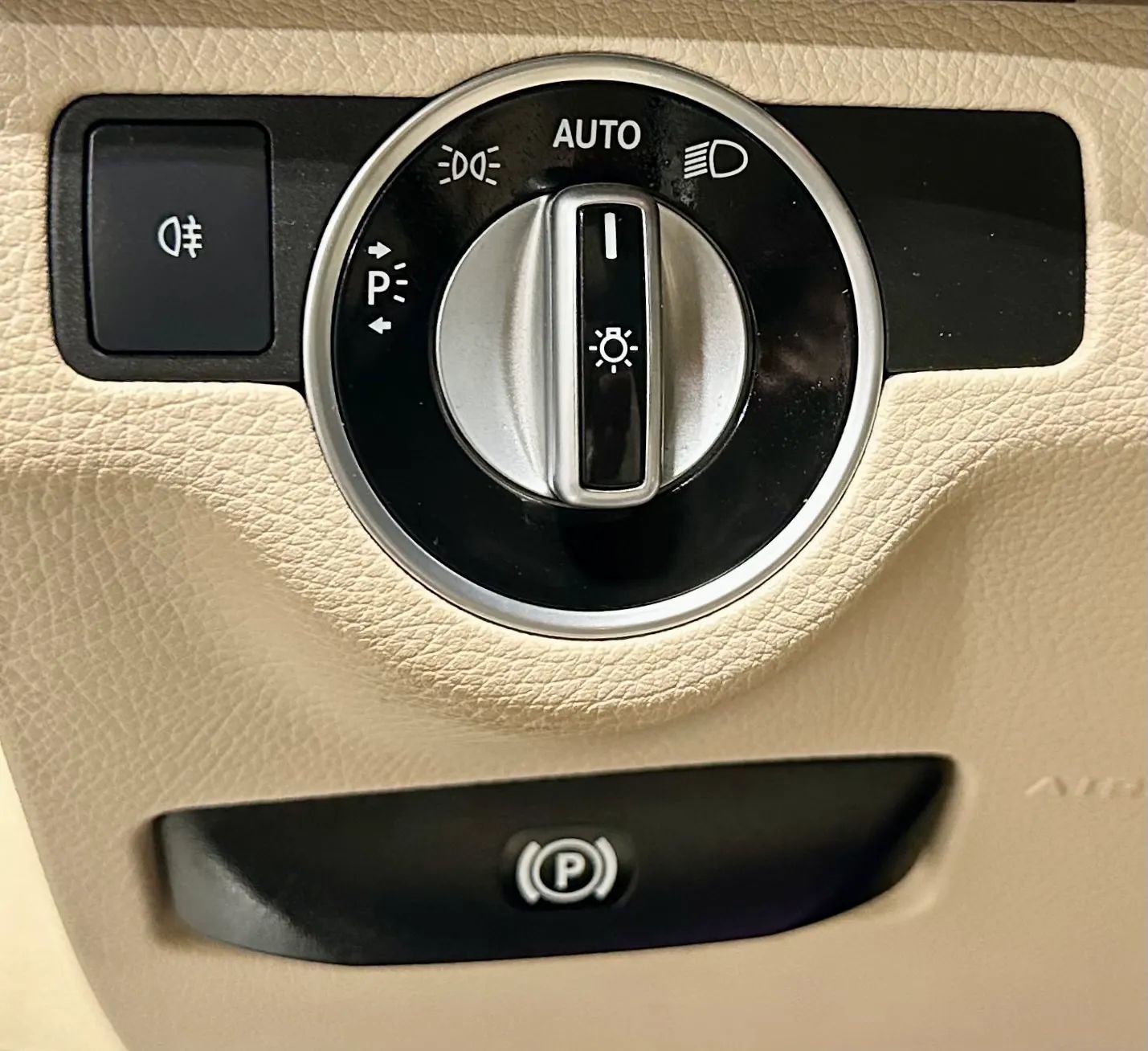 Used 2014 Mercedes-Benz GLK 250 BlueTEC 4MATIC image 19