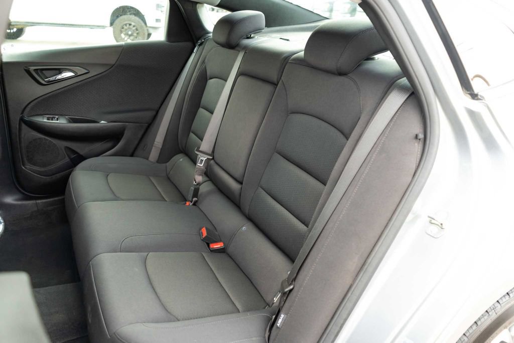 Used 2024 Chevrolet Malibu LT FWD image 13