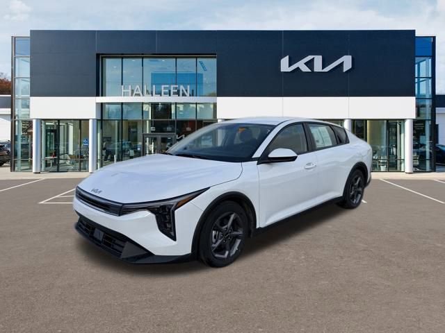 Certified 2025 Kia K4 LXS