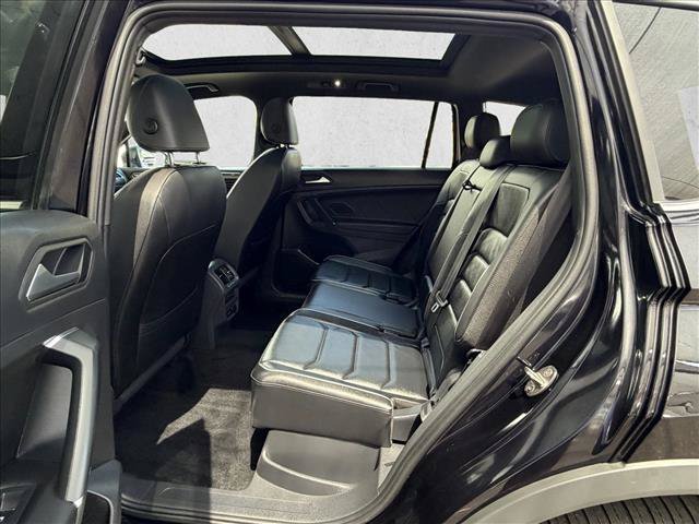 Used 2020 Volkswagen Tiguan SEL Premium R-Line AWD/4WD image 13