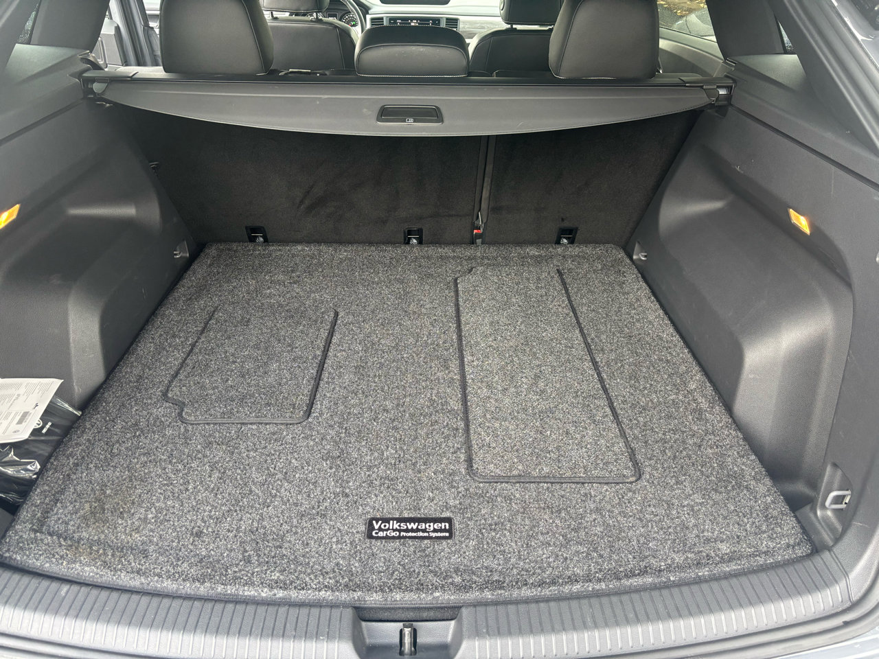 Used 2021 Volkswagen Atlas Cross Sport SE image 13