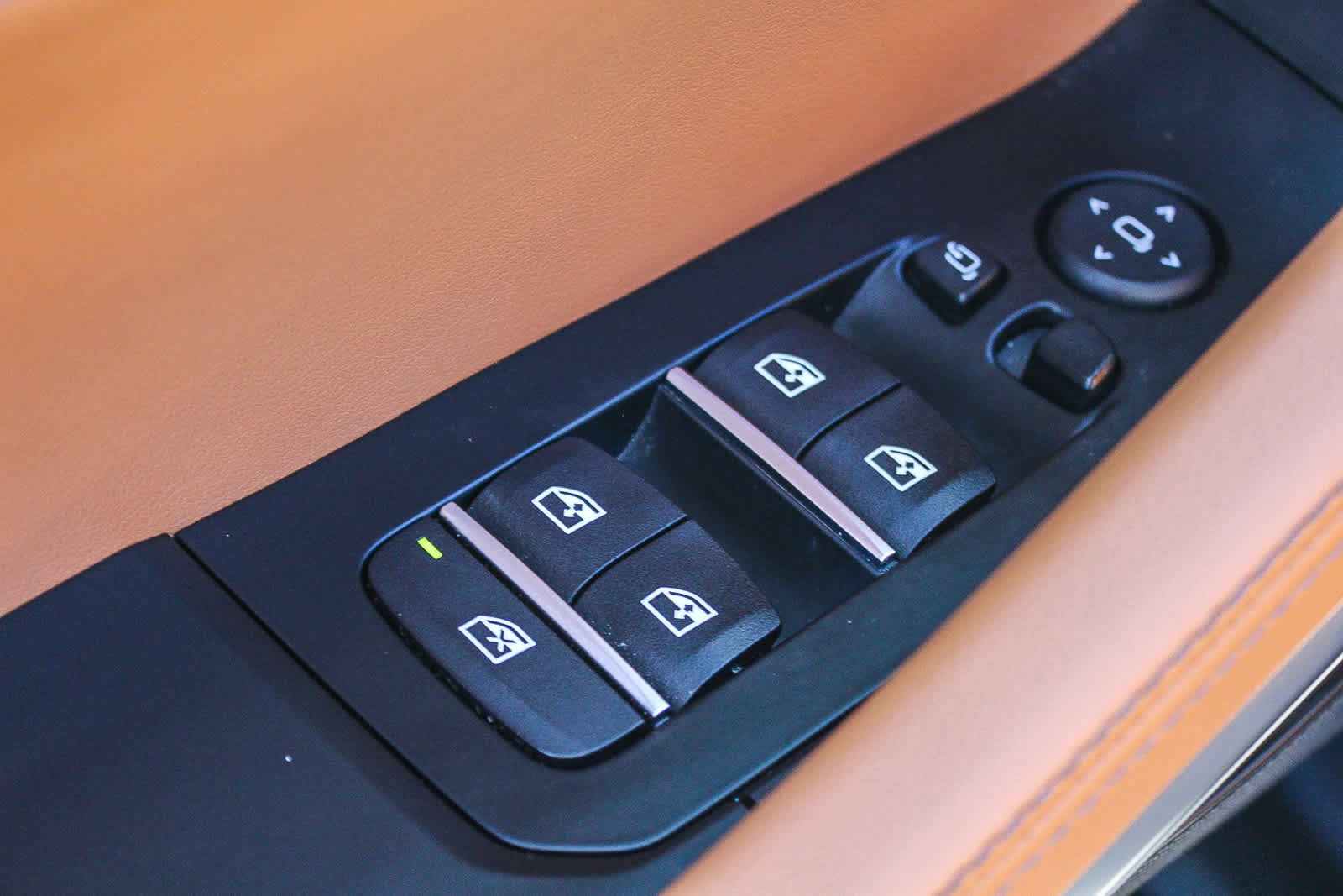 Certified 2023 BMW X6 xDrive40i image 20