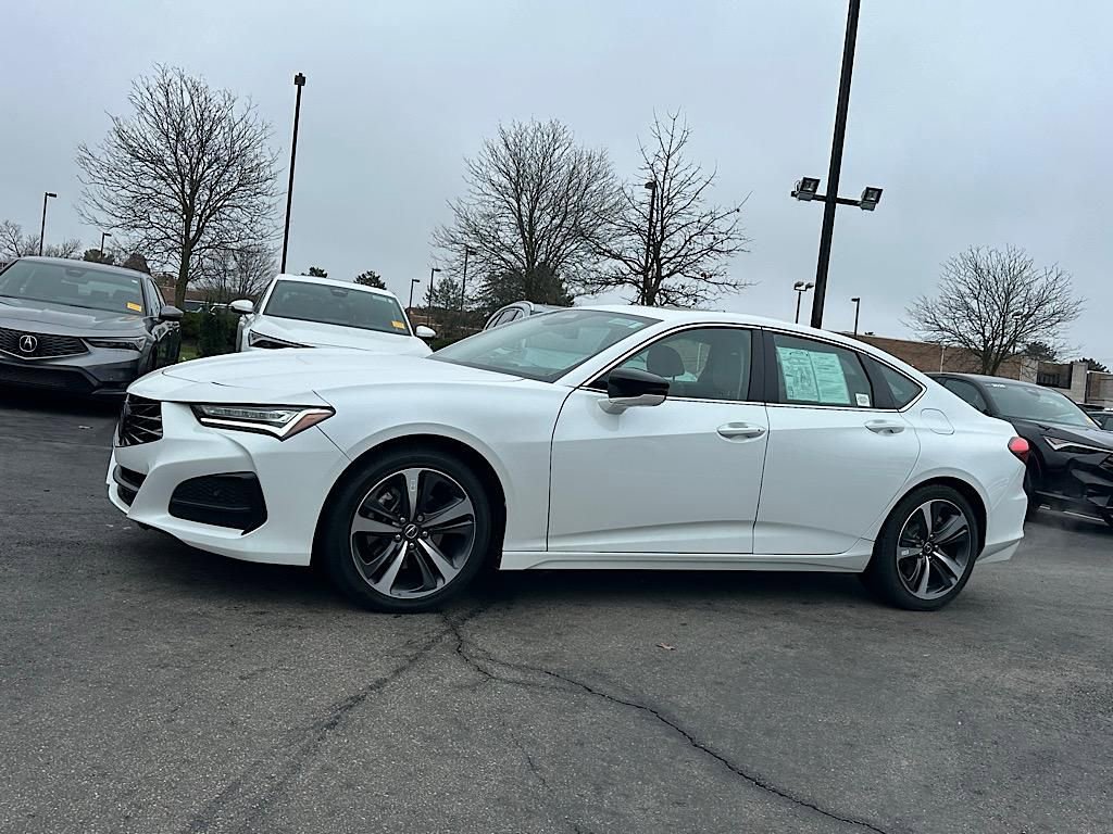 Certified 2025 Acura TLX w/ Technology Package image 6