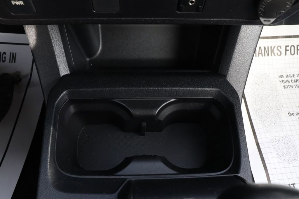 Used 2017 Toyota Tacoma SR image 27