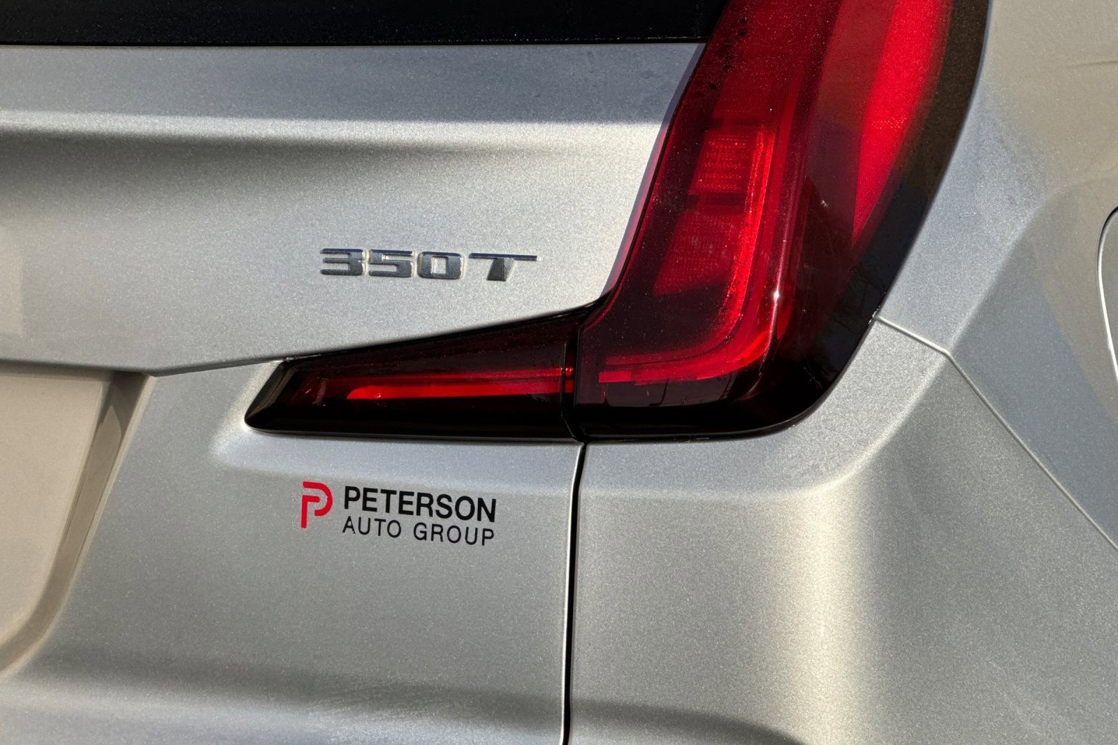 Used 2022 Cadillac XT4 Premium Luxury w/ Enhanced Visibility Package image 32