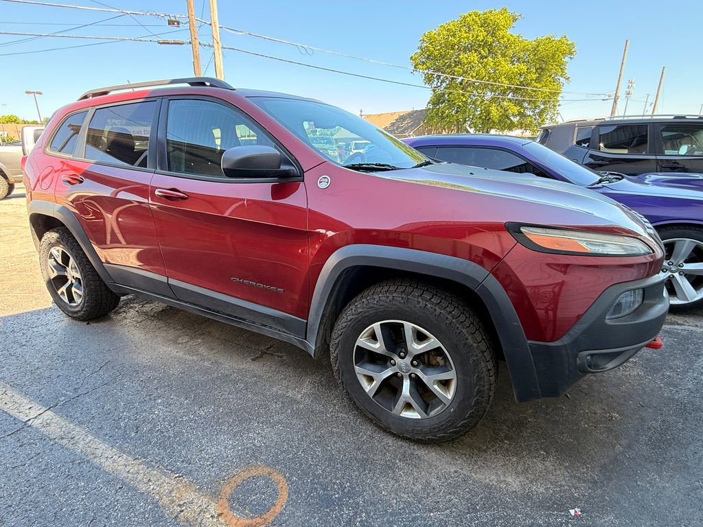Used 2015 Jeep Cherokee Trailhawk AWD/4WD image 3