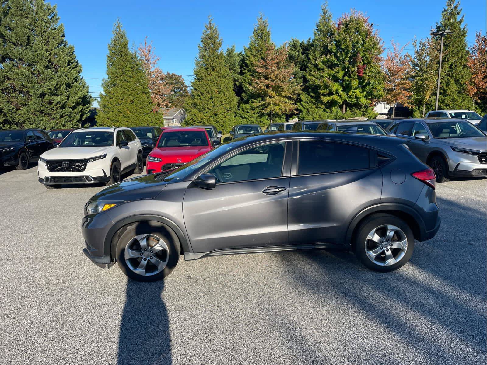 Used 2016 Honda HR-V EX image 2